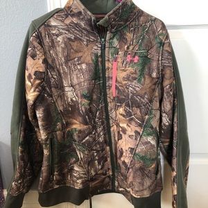 Camouflage Under Armour jacket